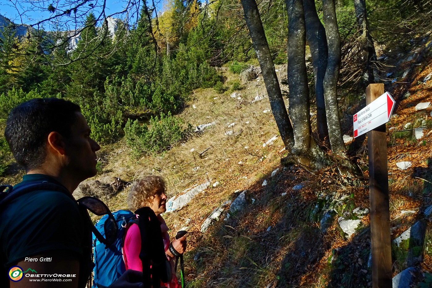 95 Ci raggiunmge Stefano in discesa dal Monte Secco.JPG -                                